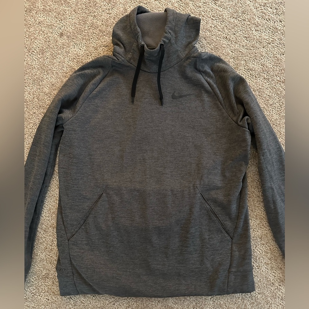 nike sweatshirt